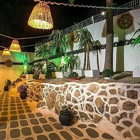 호텔 Ladikos Garden